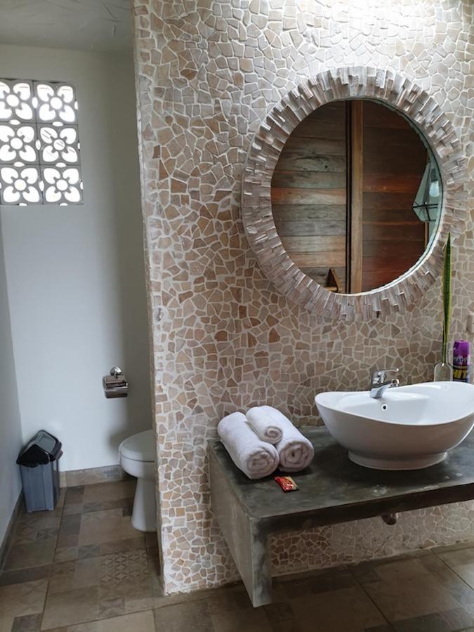 Mario Hotel And Cafe Weetebula Dış mekan fotoğraf